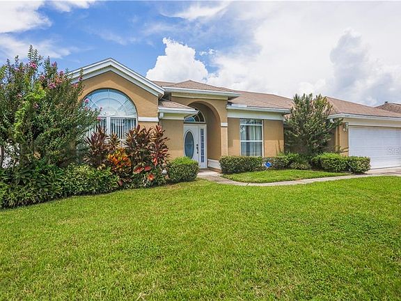 2nd image of 2801 Smithfield Dr
