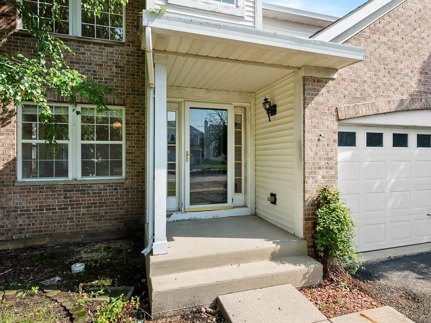 4 bed, 2308 sqft, $3,500 — Photo 4