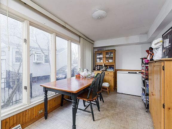 5th image of 441 S Lombard Ave