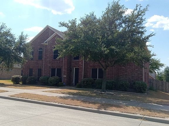 2nd image of 613 Garden Brook Ln