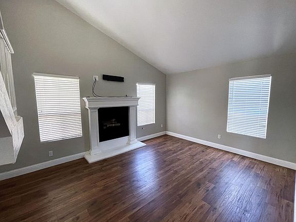 2nd image of 1292 Laguna Ln