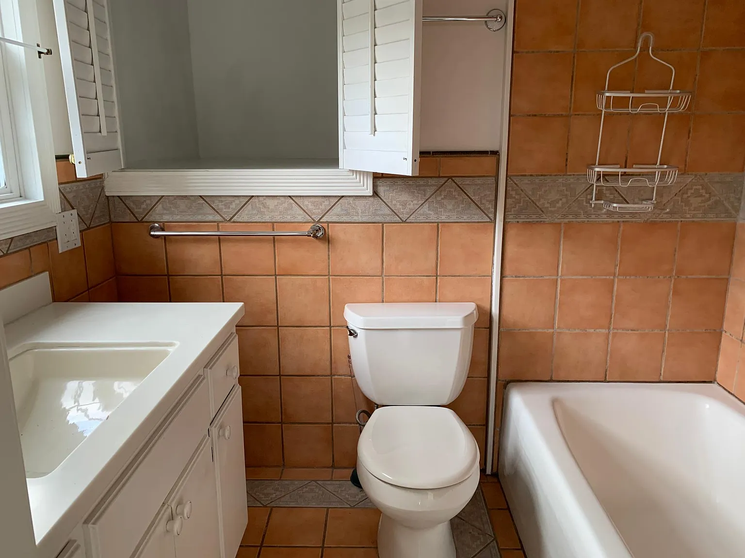 2 bed, 740 sqft, $3,075 — Photo 2