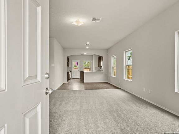 4th image of 13411 Landon Way