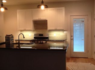 1217 Holly St APT B, Austin, TX 78702