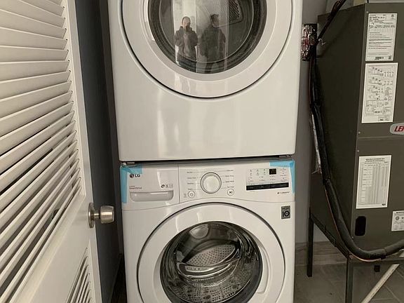 5th image of 433 N 40th St APT 1D