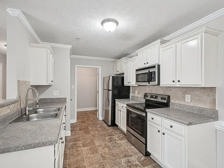 Summerlyn Cottages — Photo 40