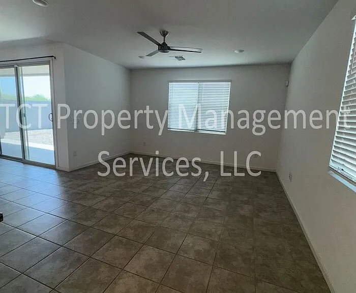 35756 N Bloom St — Photo 17