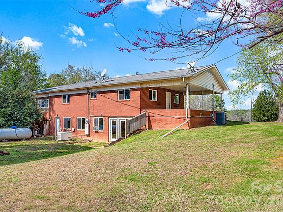 2nd image of 1090 Harris Bridge Rd