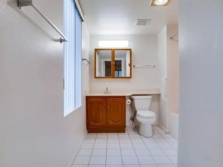111 Marguerita Ave #215 — Photo 11