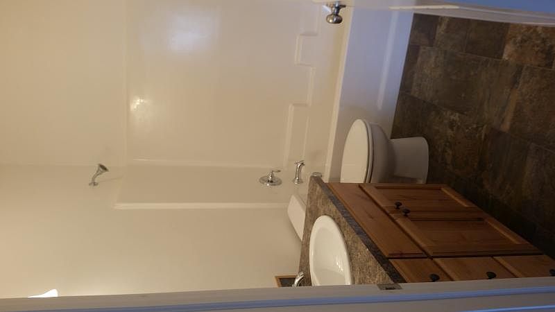 2nd image of 645 N Park Ave #B
