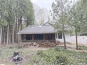 2nd image of 52 Spry Lake Rd