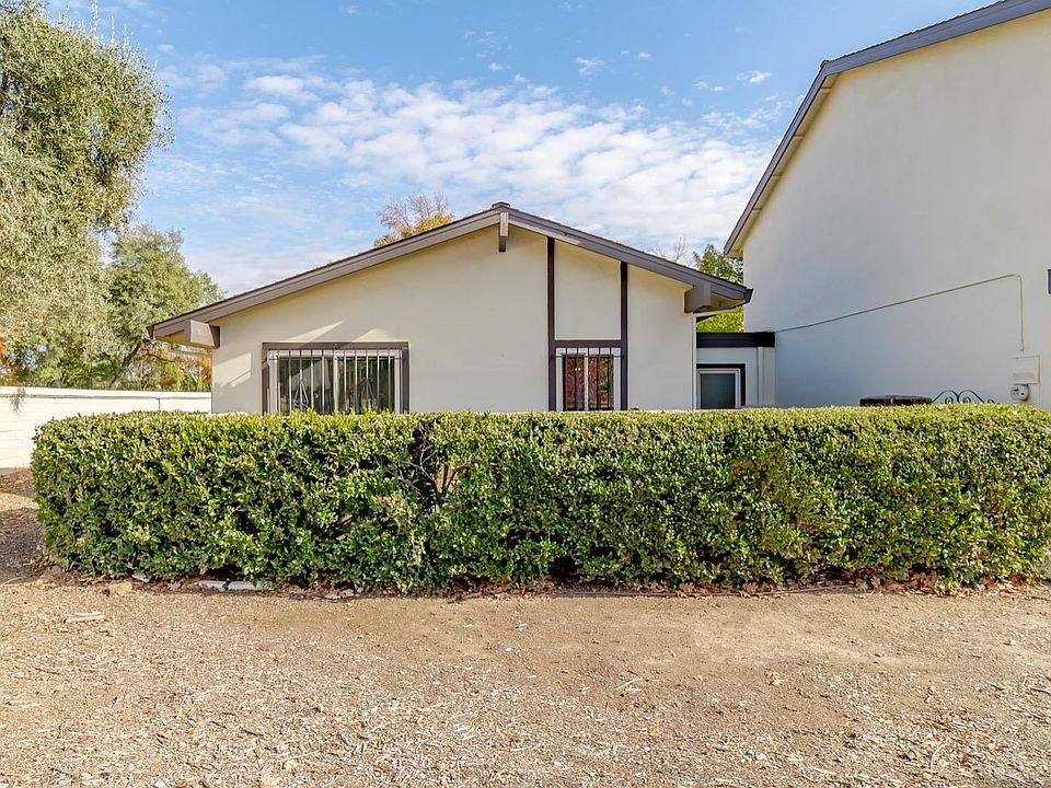 1st image of 2235 Baywater Ln