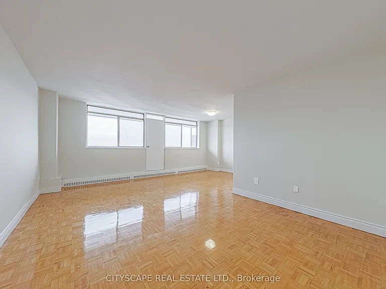 100 Rowena Dr #712 — Photo 5