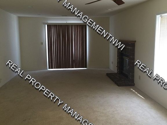 2nd image of 614 E 92nd Pl