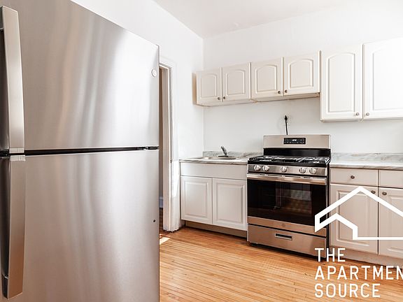 5th image of 1329 W Touhy Ave APT 2N
