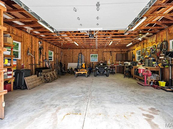 5th image of 2 Patrick Ln