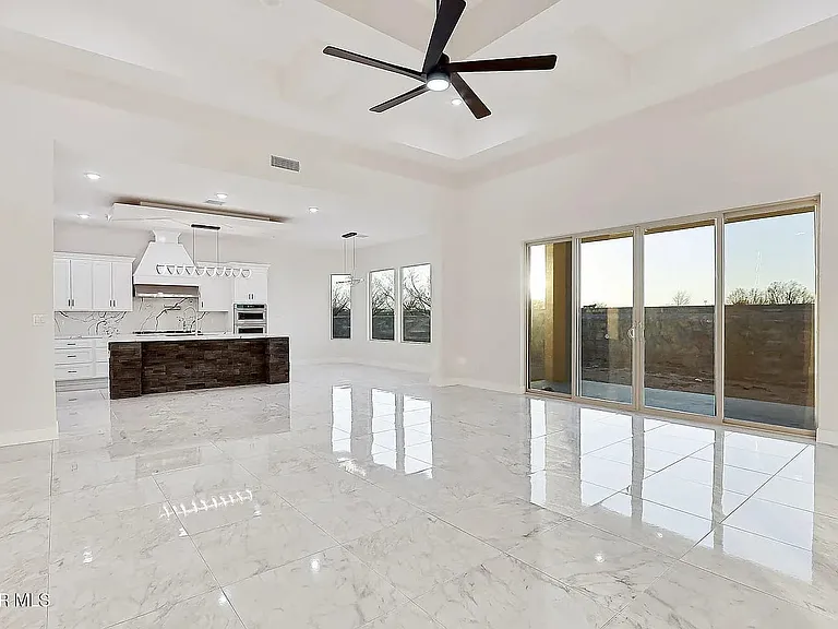 5696 Rio Bonito Cir — Photo 12