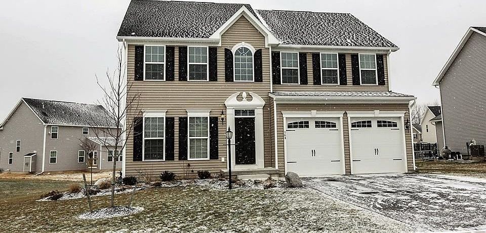 1st image of 164 Stoneledge Way