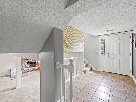 4th image of 5026 NW Woody Creek Ln