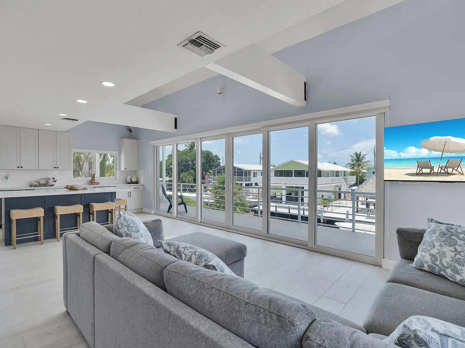 3 bed, 2.5 bath, 1080 sqft, $6,500 — Photo 4