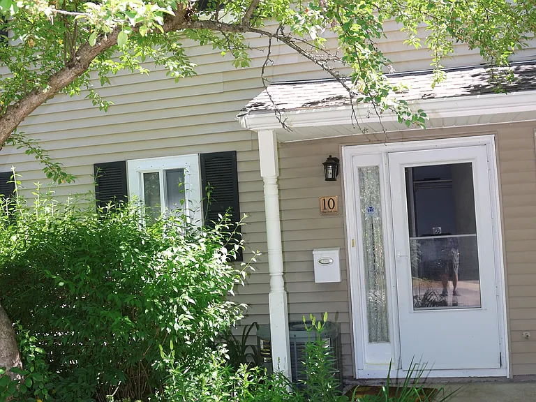 10 Village Brook Ln — Photo 91