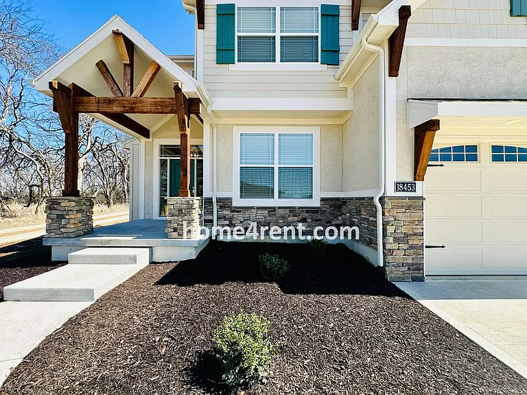 18453 Pawnee Ln — Photo 3