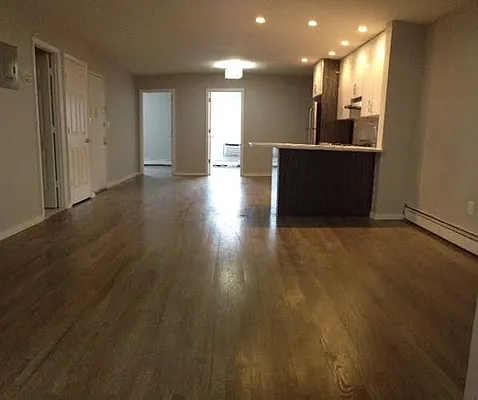 Rented by Full Time Management | media 50