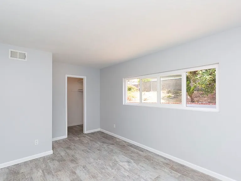 315 Nocturne Ct — Photo 17