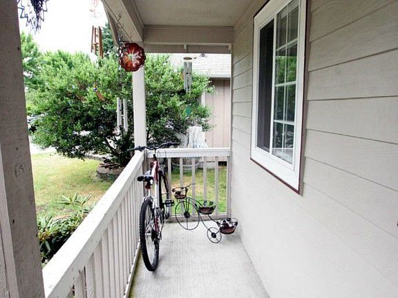 4th image of 3406 College St SE