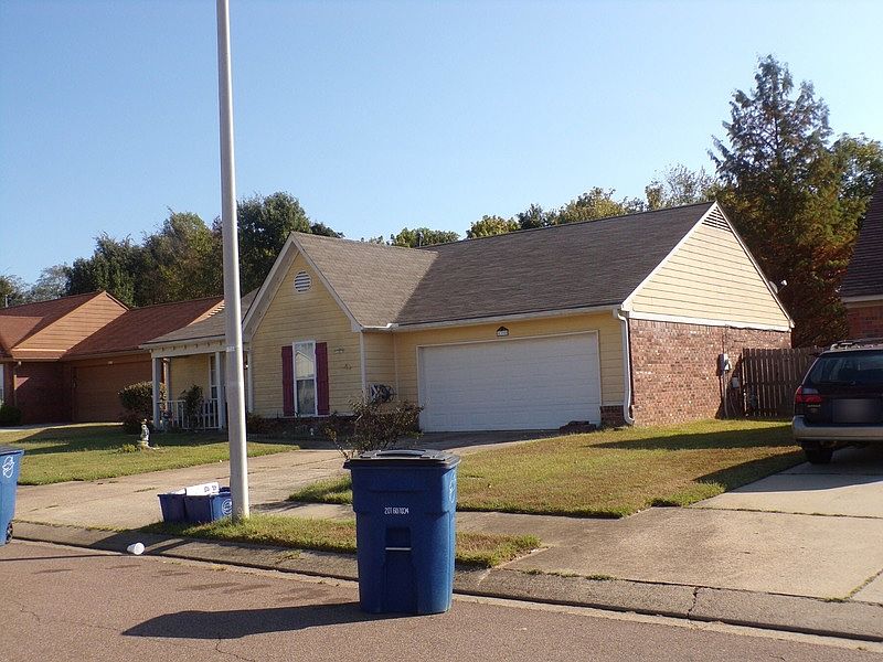 2nd image of 6398 Oak Leaf Dr
