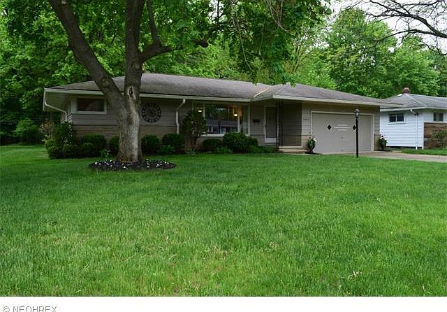 1st image of 26930 Elizabeth Ln