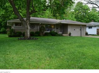 26930 Elizabeth Ln, Olmsted Township, OH 44138