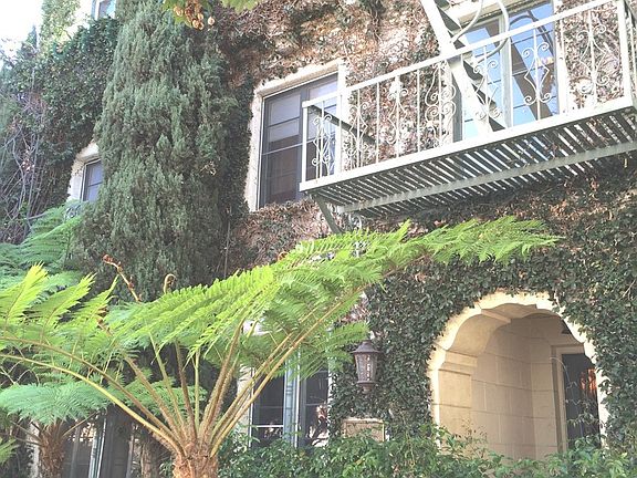 5th image of 124 S Camden Dr #107