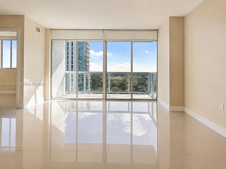 1861 NW South River Dr #1504 — Photo 3