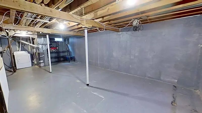 Hinton Apartment for rent - 2 Bedrooms — photo 7