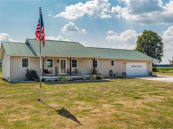 3285 State Highway 128, Beecher City, IL 62414