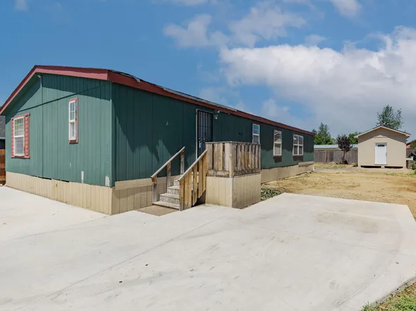 3923 Avenue E, White City, OR 97503