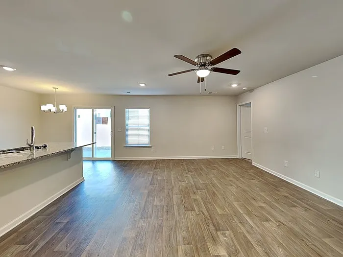 317 Crooked Pine Ct — Photo 5