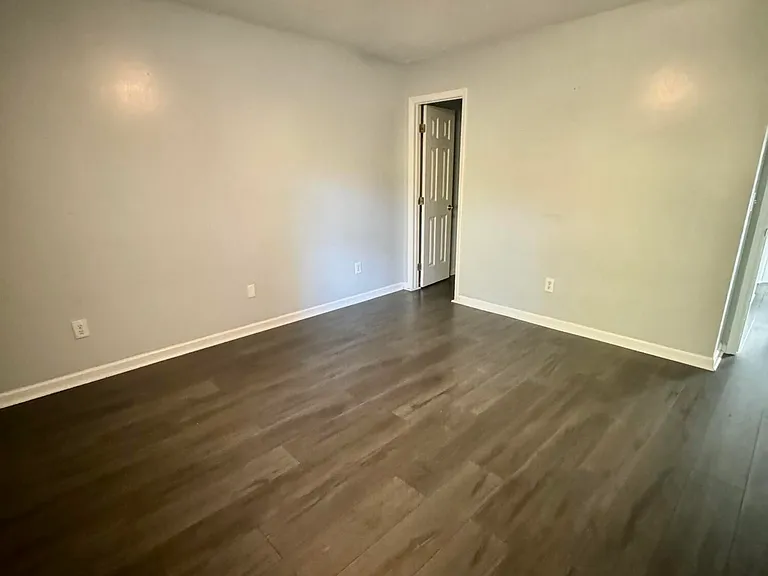 2702 Bluff View Dr #B — Photo 7