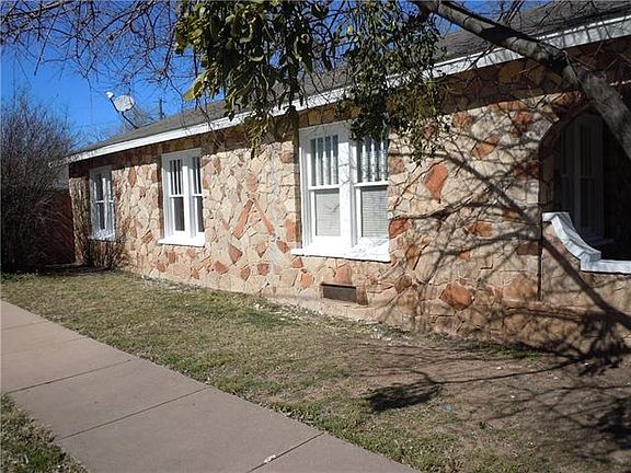 2nd image of 1050 Poplar St