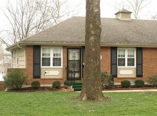 8409 W 83rd St, Overland Park, KS 66204