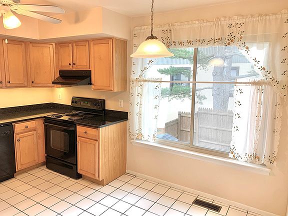 3rd image of 7848 Muirfield Ct