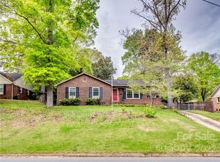 1309 Castlegate St, Gastonia, NC 28054