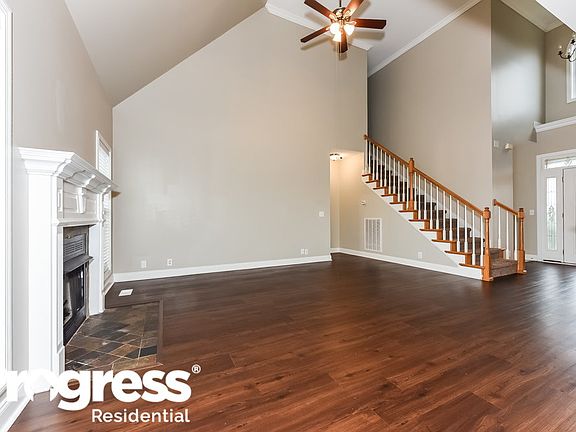 4th image of 422 Indian Park Dr