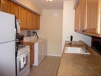 5th image of 1067 Cove Dr #140-B