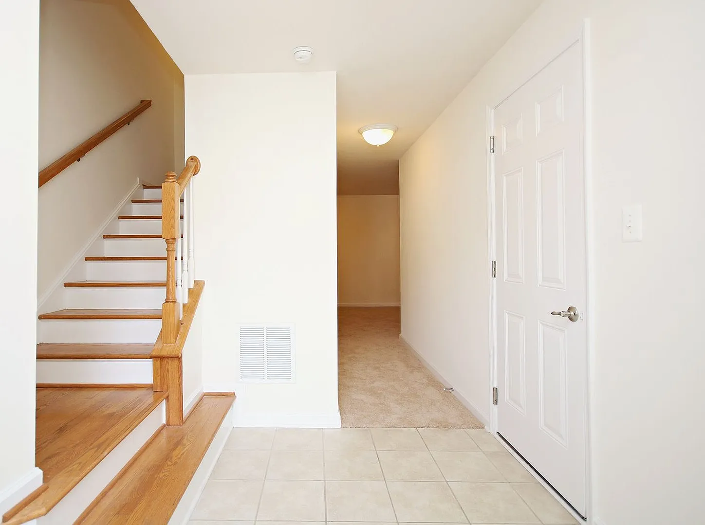 Pavilions at Pantops Townhome With Attached 1-Car Garage — Photo 2