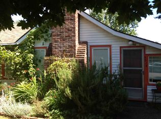 5518 38th Ave NE, Seattle, WA 98105