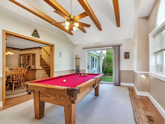 2nd image of 8106 Emerald Ln W #122
