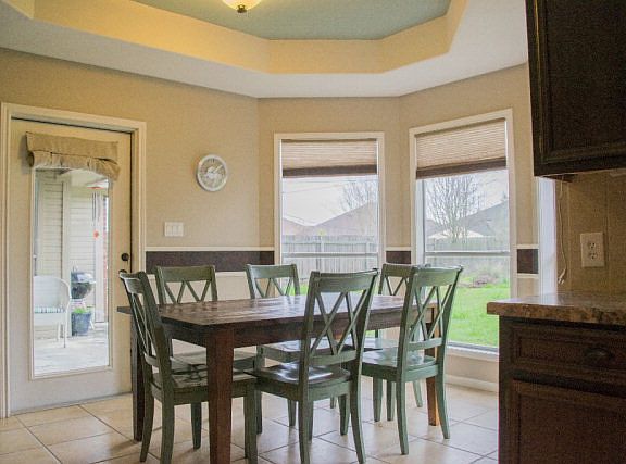 4th image of 408 Stone Gate Dr