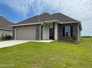 104 Bejeweled Ave, Youngsville, LA 70592